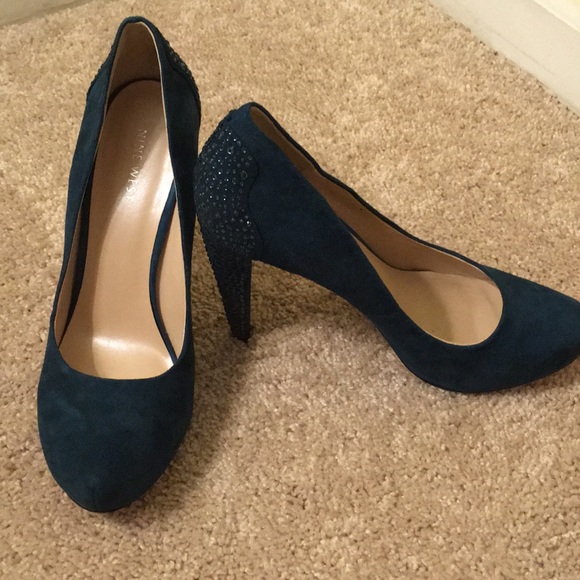 💙 Blue Suede pumps from Nine West 💙 - Picture 2 of 8